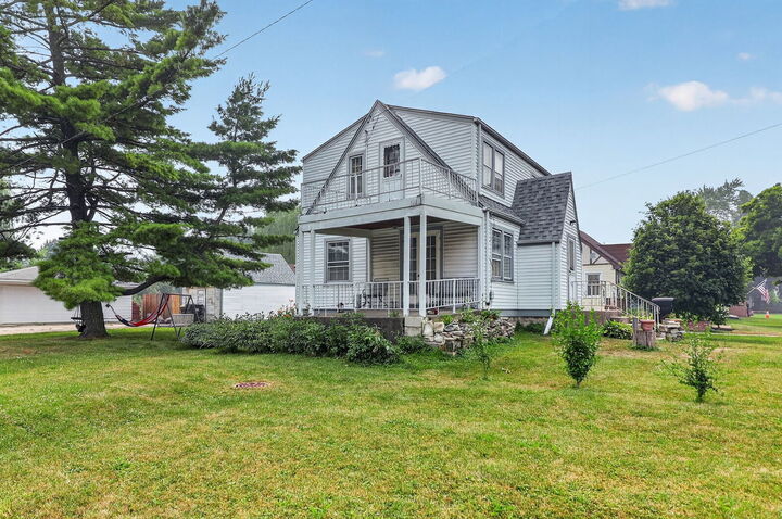 Property Photo:  10305 Dickens Avenue  IL 60164 