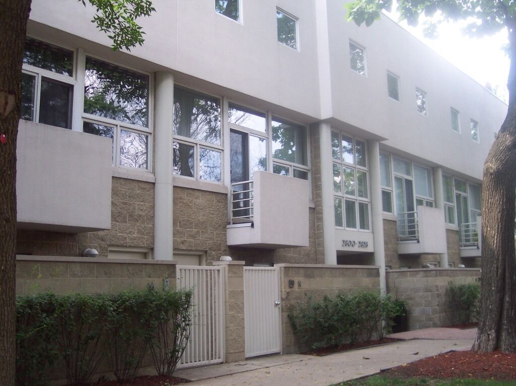 Property Photo: 2828 N Talman Avenue T IL 60618