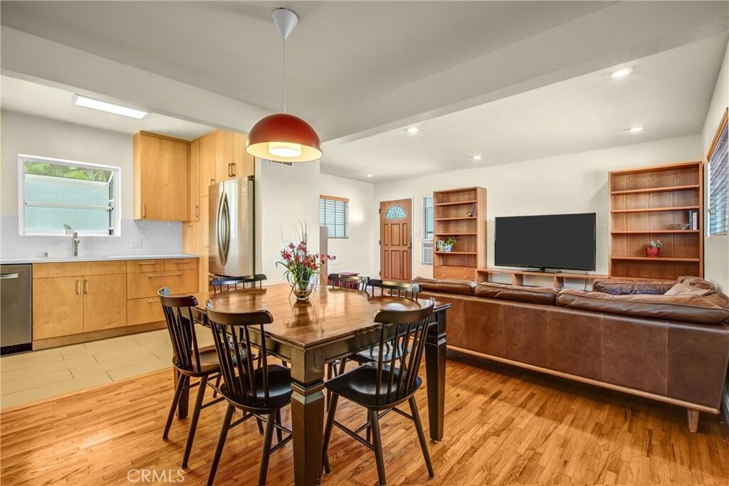 Property Photo:  1606 Armour  CA 90278 