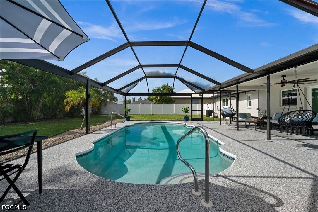 Property Photo:  2141 SW 5th Avenue  FL 33991 