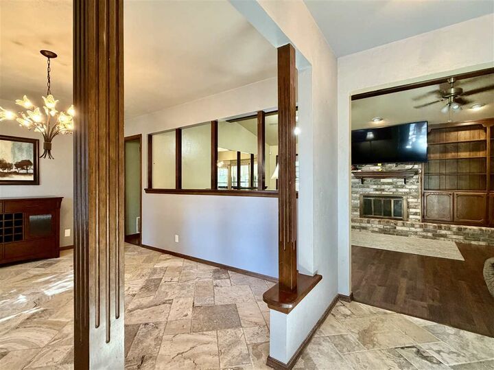 Property Photo: 2429 Kingston Rd OK 74604