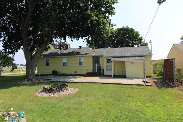 Property Photo:  6300 60th Avenue N  MN 55428 