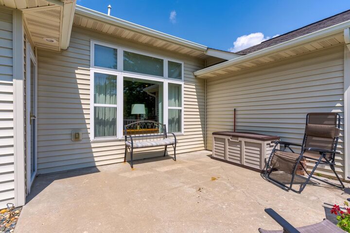 Property Photo:  738 33rd Street NW  MN 56601 