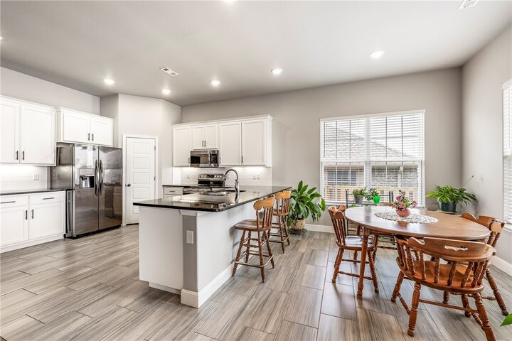 Property Photo:  510 Arkansas Black  AR 72712 