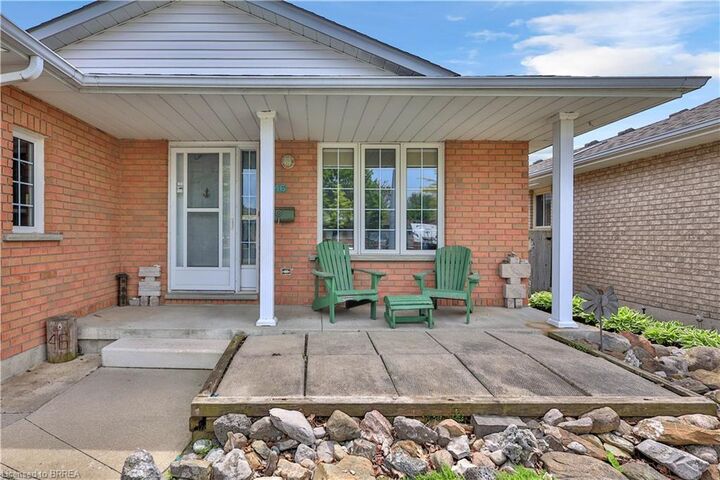 Property Photo: 46 Anderson Avenue ON N3Y 5K8