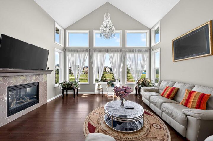 Property Photo:  86 Nolanshire Crescent NW  AB T3R 0P8 