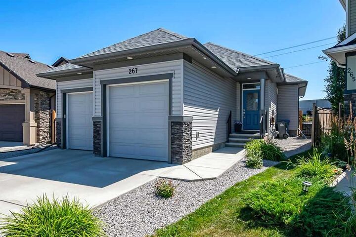 Property Photo: 267 Cimarron Vista Court AB T1S 0L5