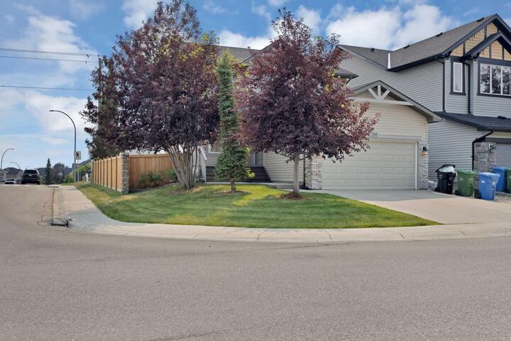 Property Photo: 130 Panamount Road NW AB T3K 0H6