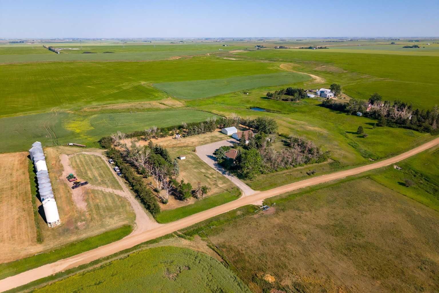Property Photo: Road Range 274 Road 281014 AB T0M 0G0