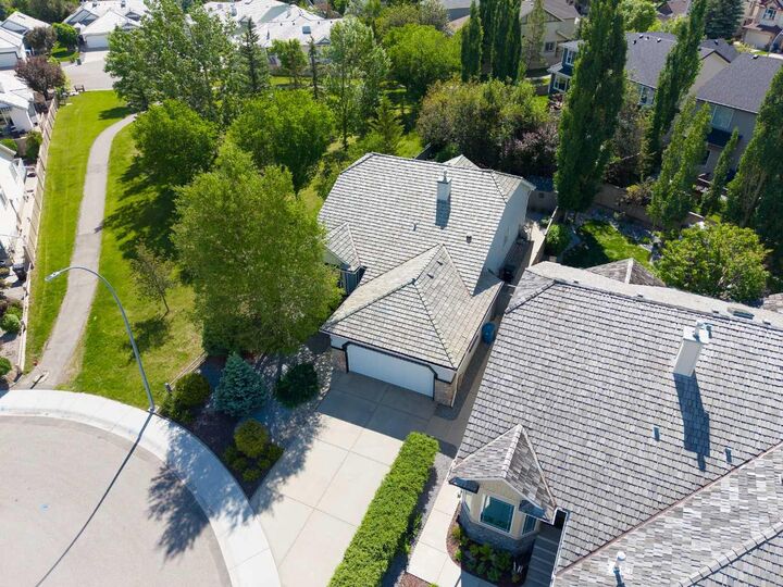 Property Photo:  69 Chaparral Villas SE  AB T2X 3N4 