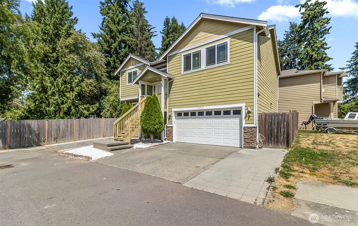 Property Photo:  12520  24th Place W  WA 98204 