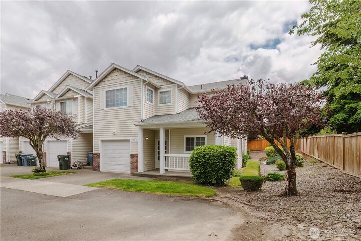 Property Photo:  2759  Diamond Loop 3A  WA 98354 
