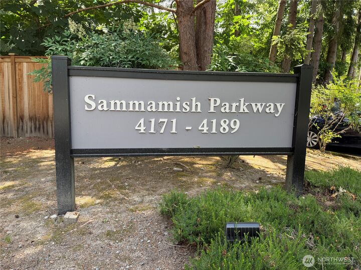 Property Photo: 4189 W Lake Sammamish Parkway SE B309 WA 98008
