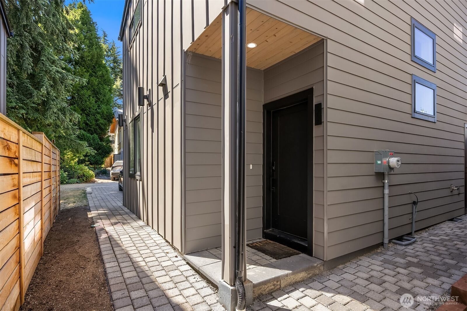 Property Photo:  1257 NE 100th Street  WA 98125 