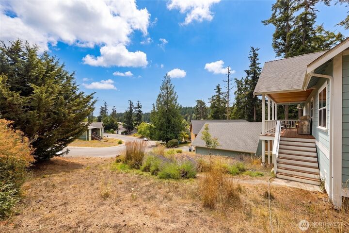 Property Photo:  533  Kelsando Circle  WA 98250 