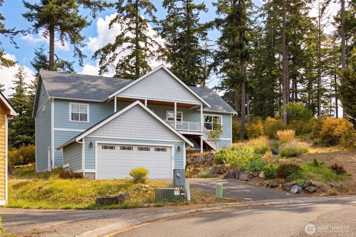 Property Photo: 533 Kelsando Circle WA 98250