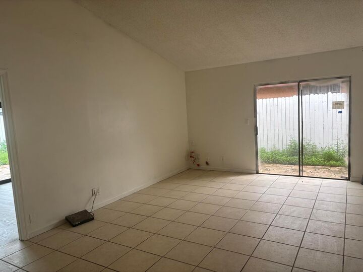 Property Photo: 7433 SW 13th Street SW FL 33068