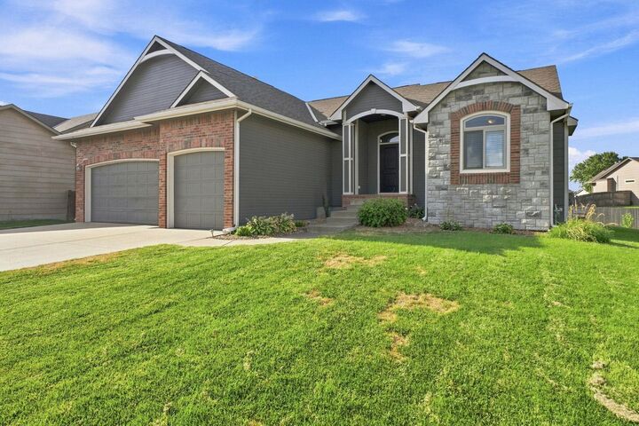 Property Photo:  11007 W Hampton Lakes St  KS 67101-3780 
