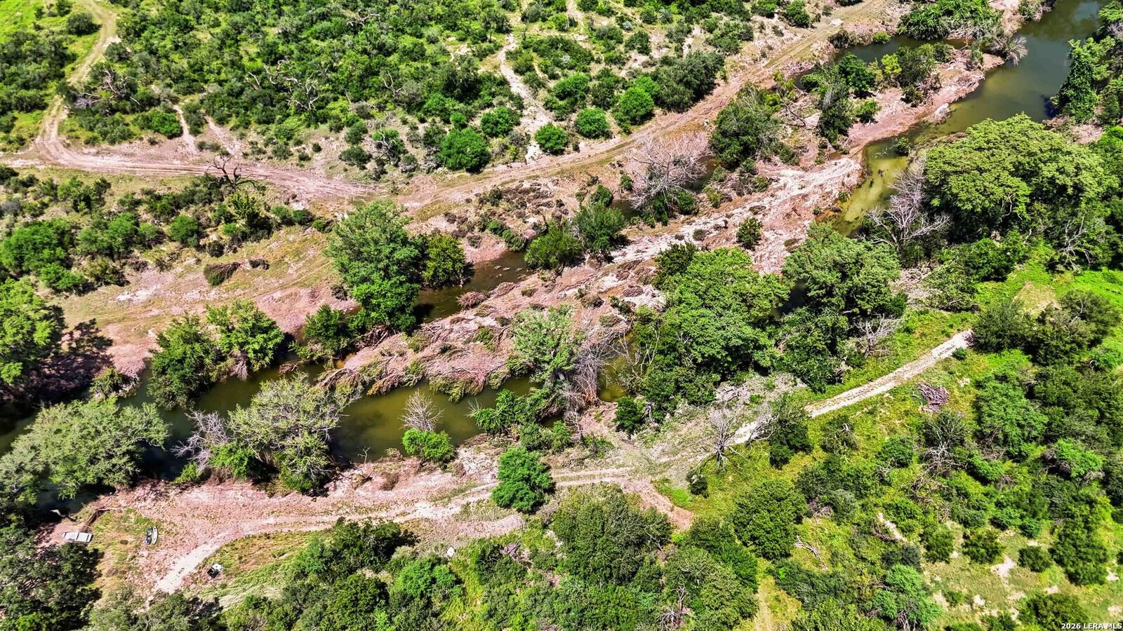 Property Photo: 2194 S Ranch Rd 187 TX 78881