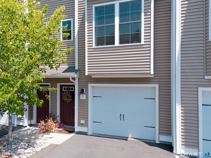 Property Photo: 39 Eden Avenue 7 CT 06489