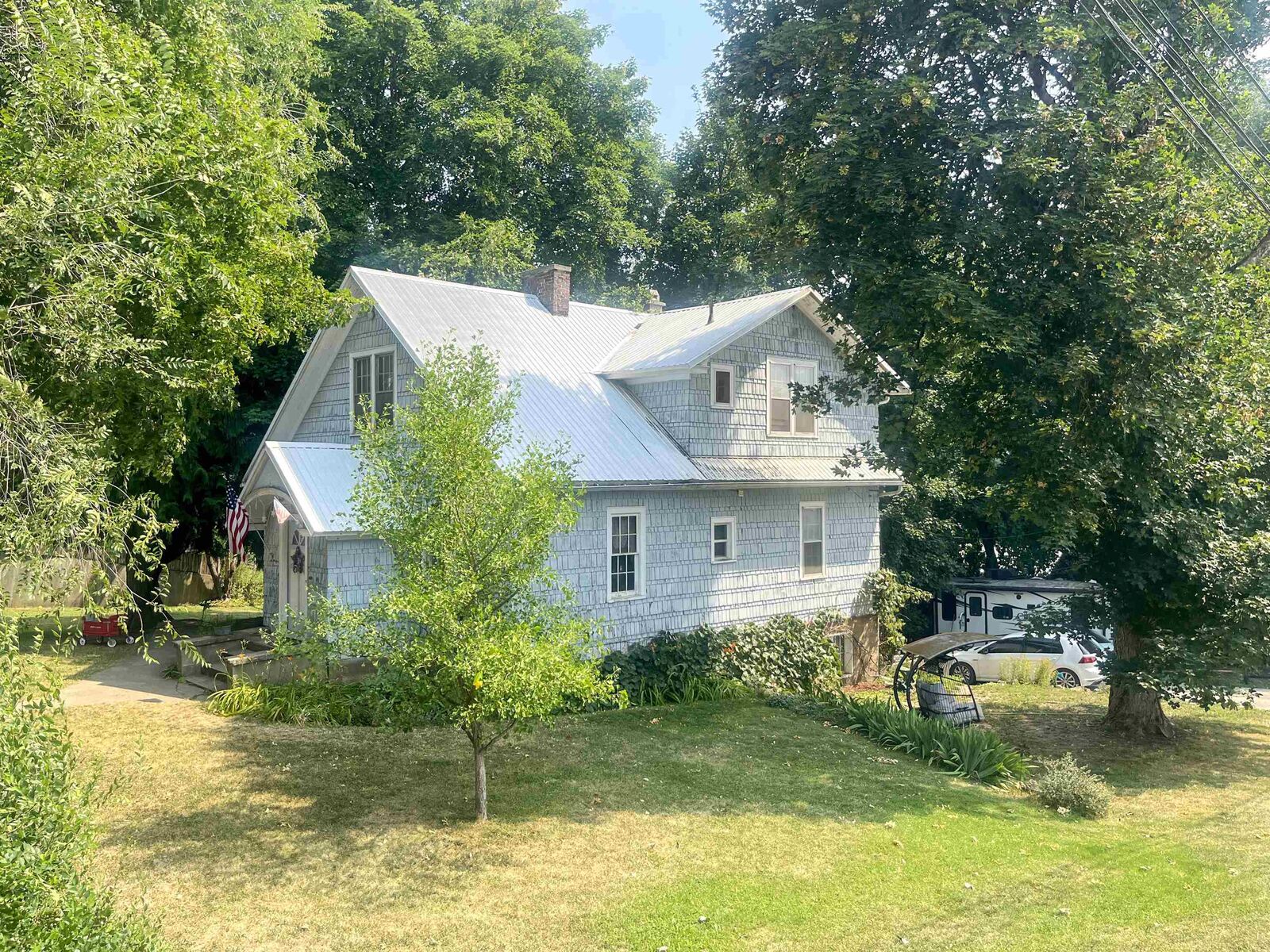 Property Photo:  638 E 6th Ave  WA 99114 