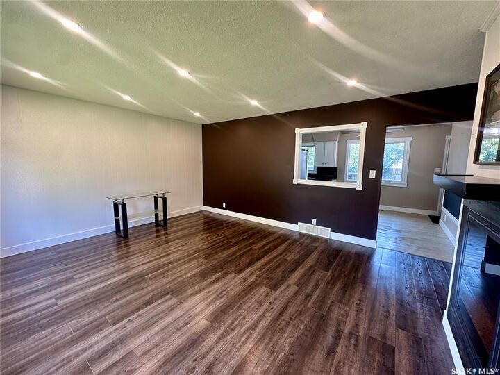 Property Photo: 104 Johnston Crescent SK S0A 0L0