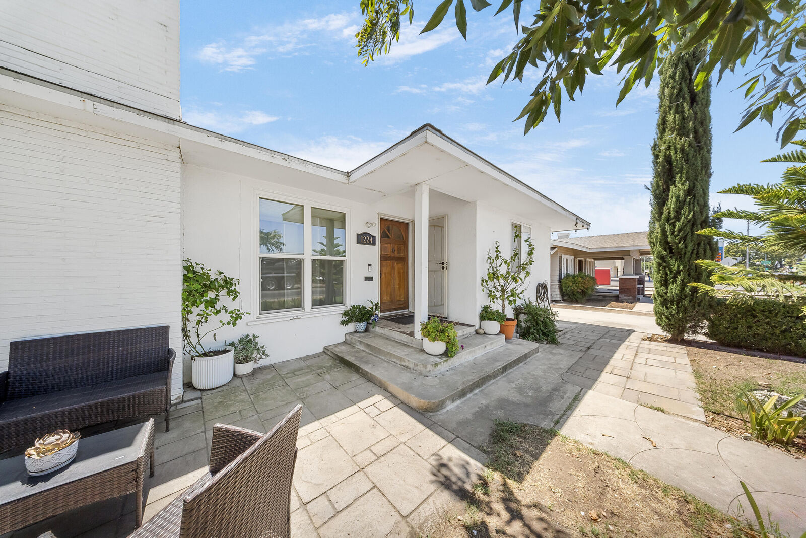 Property Photo:  1224 E El Monte Way  CA 93618 