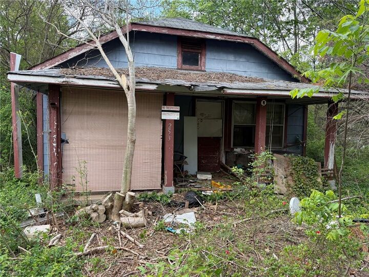 Property Photo: 235 McGlamery Road NC 28697
