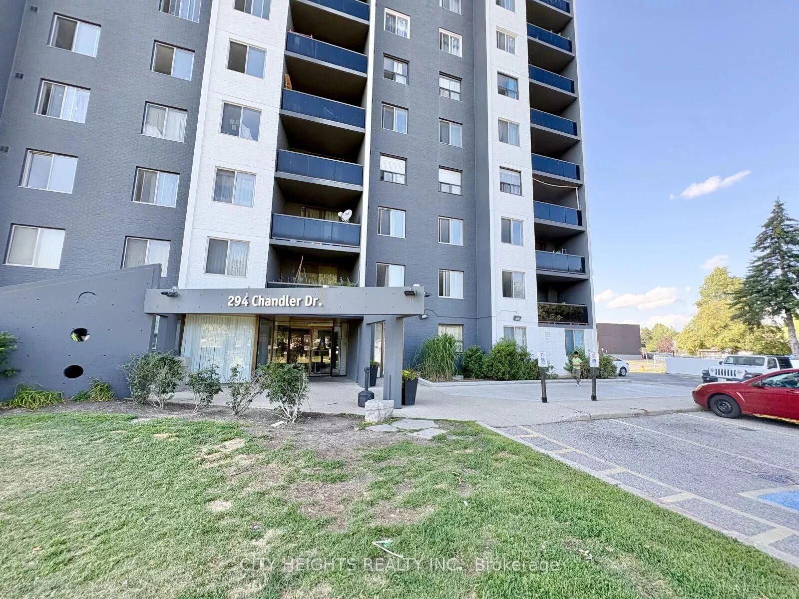 Property Photo:  294 Chandler Drive  ON N2E 2K1 