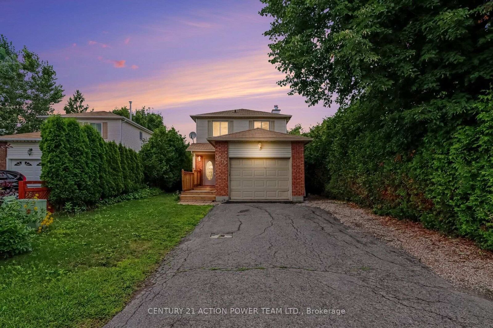 Property Photo: 1675 Lacombe Drive ON K4A 2R9