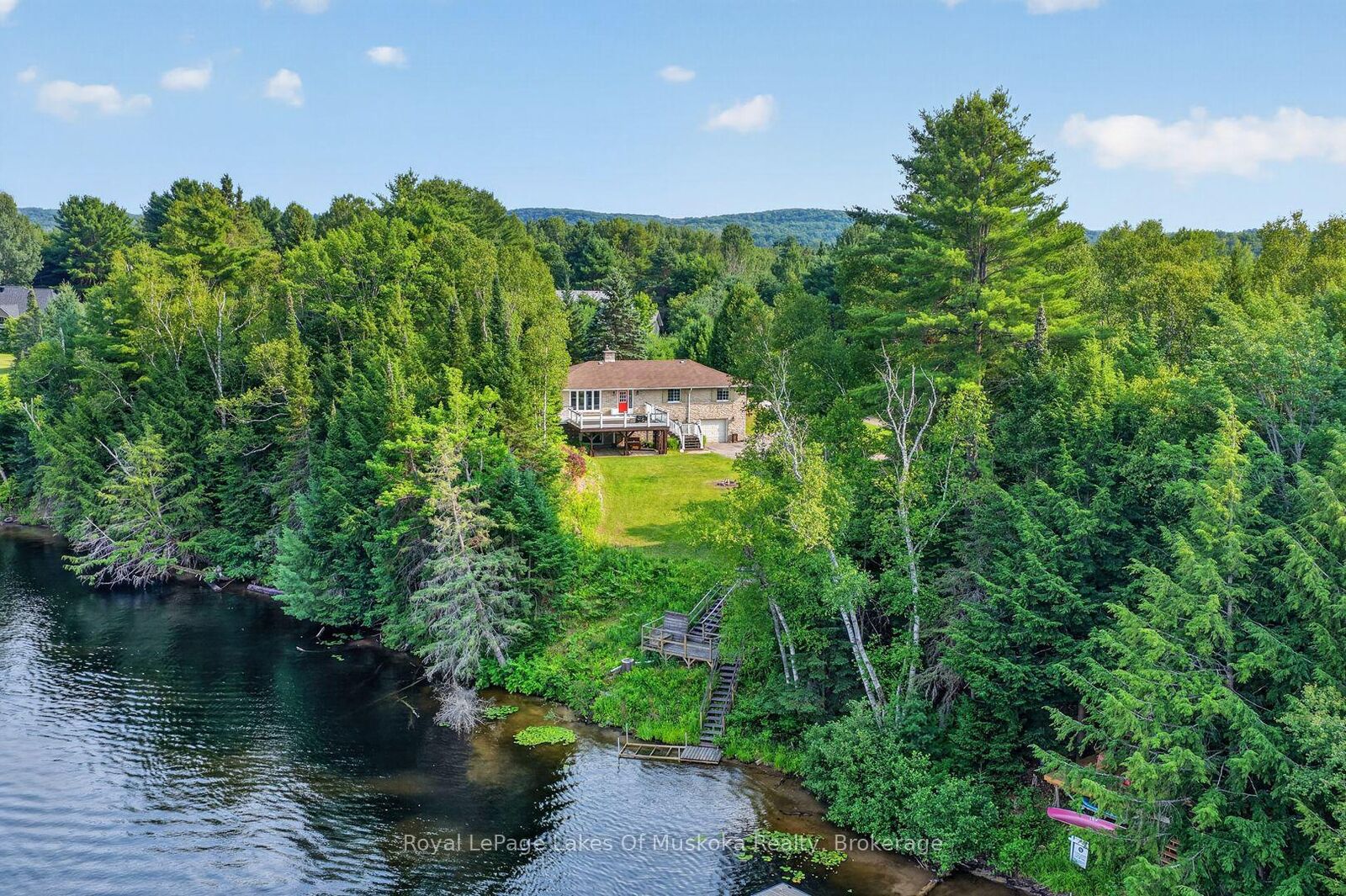 Property Photo: 44 Shellwood Shores Avenue ON P1H 2M4