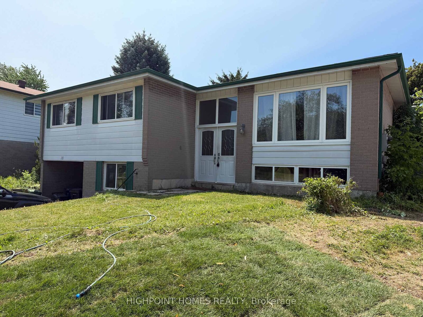Property Photo: 18 Edenmills Drive ON M1E 4L2