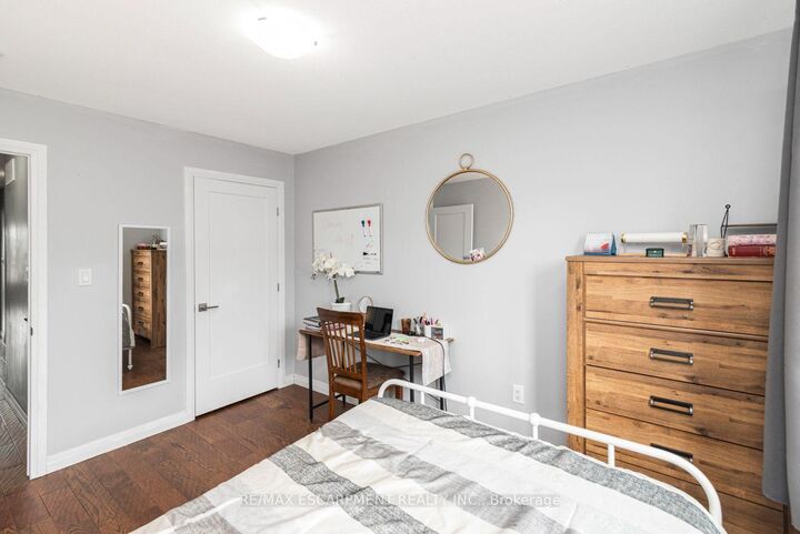 Property Photo: 55 Greenwich Avenue ON L8J 0L6