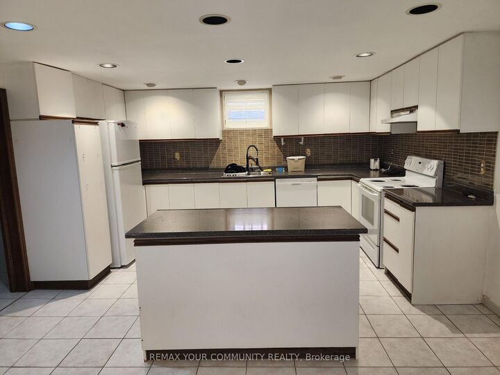 Property Photo: 52 Flushing Avenue Basement ON L4L 8H9