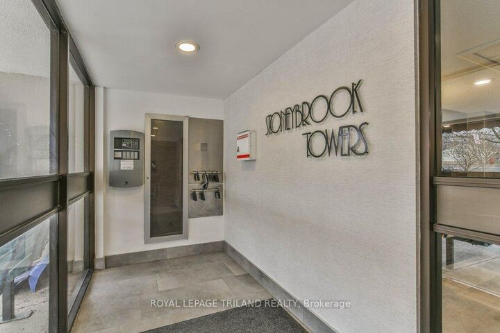 Property Photo: 1600 Adelaide Street N 1001 ON N5X 3H6