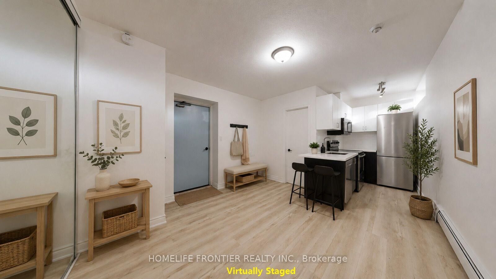 Property Photo:  291 Scarlett Road 101  ON M6N 4L1 