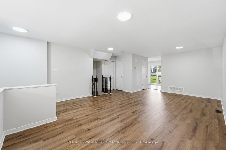Property Photo:  322 Galston Private  ON K1W 0G3 