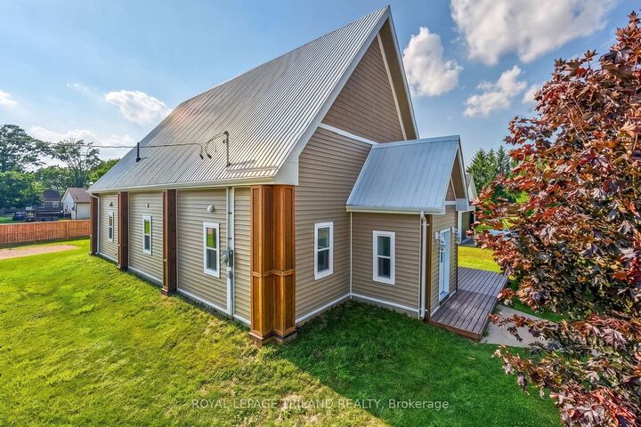 Property Photo:  27775 Kerwood Road  ON N0M 2B0 