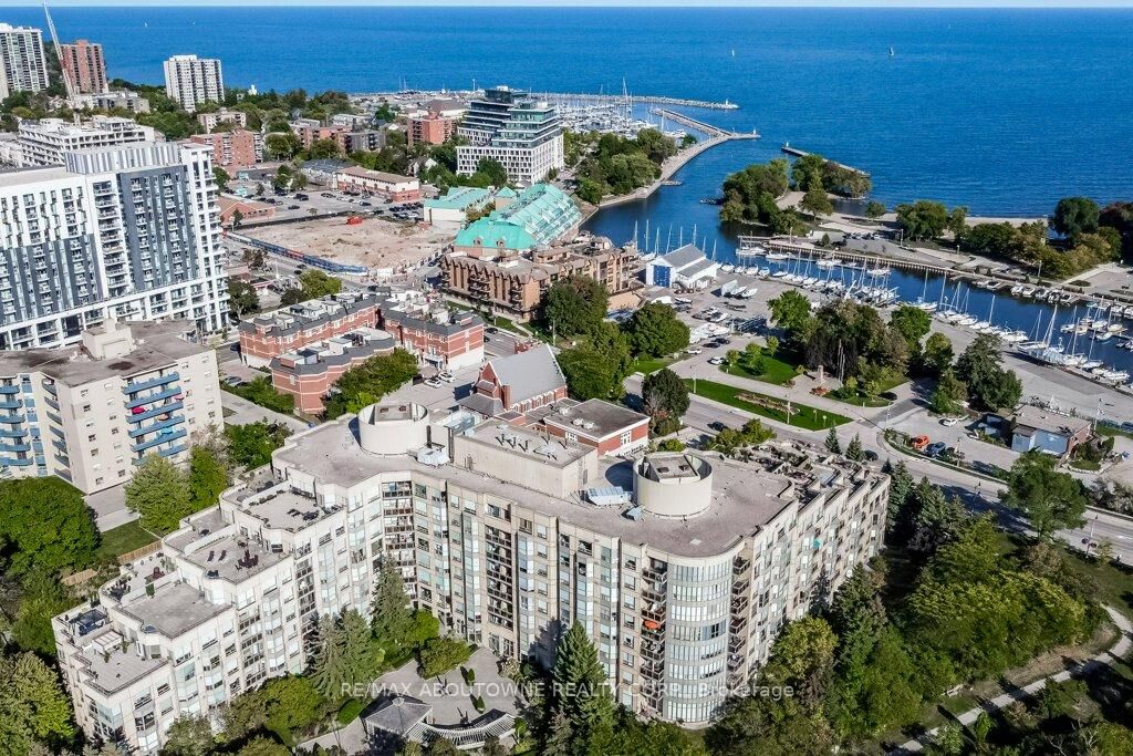 Property Photo:  2511 Lakeshore Road W 519  ON L6L 6L9 
