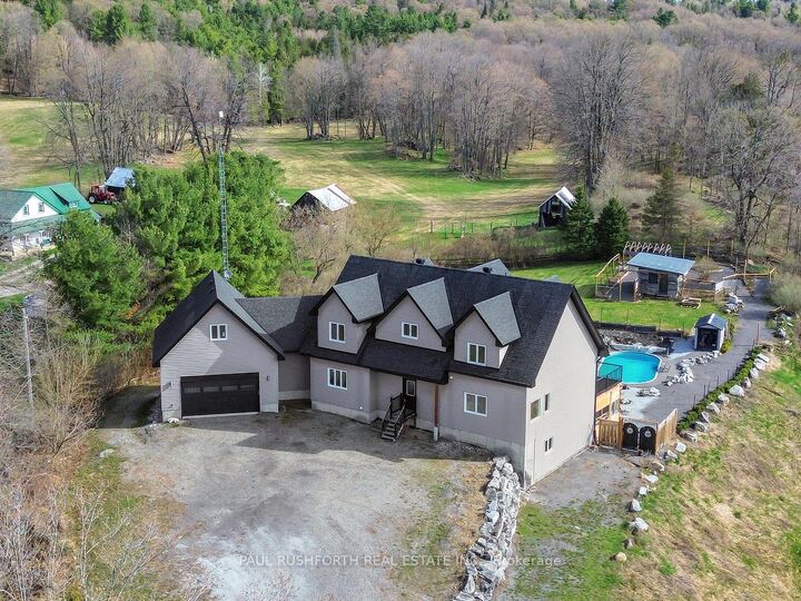 3968 Elphin Maberly Road — photo 1