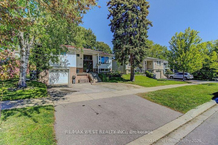 Property Photo:  1583 Otterby Road  ON L4X 1W8 