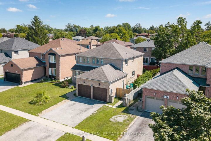 Property Photo: 503 Grove Street E ON L4M 5Z4
