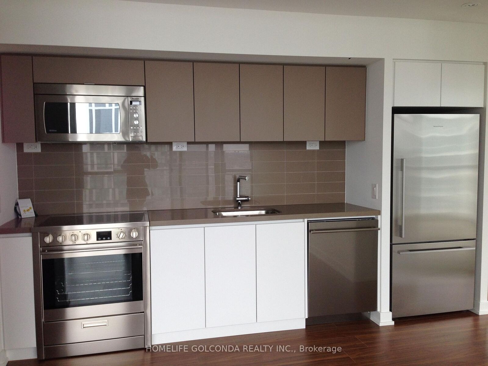 Property Photo:  75 Queens Wharf Road 4315  ON M5V 0J8 