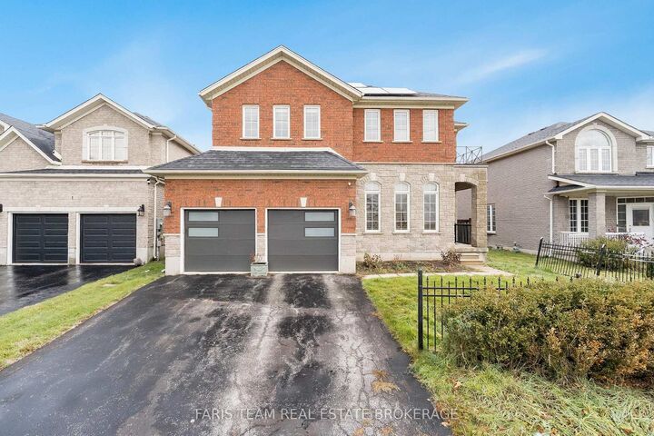 Property Photo: 3 Prince William Way ON L4N 0Y9