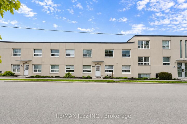Property Photo:  209 Stacey Avenue 1  ON L1H 5A6 