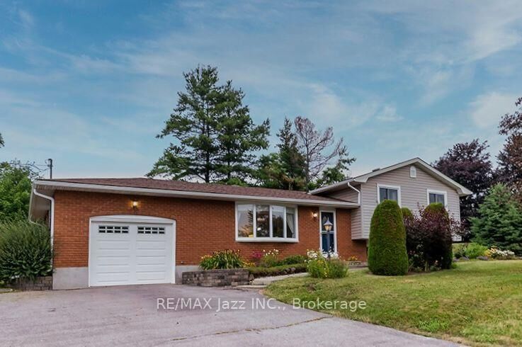 Property Photo: 20 Twin Lane ON K0K 1H0