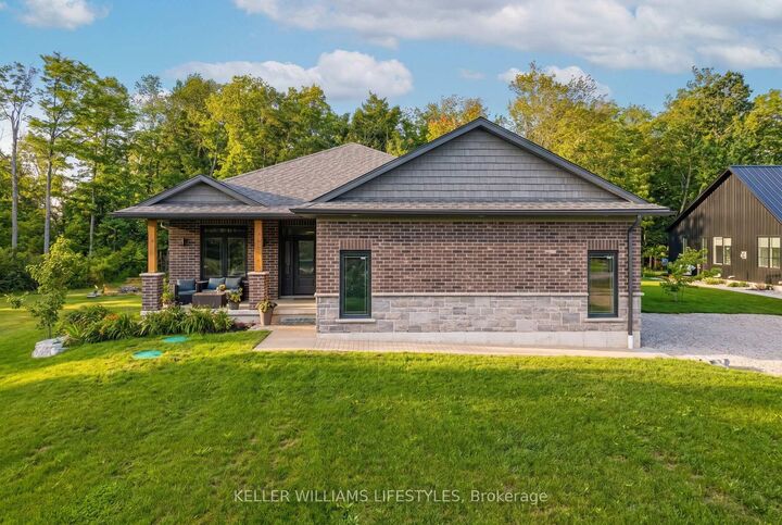 Property Photo:  74358 Driftwood Drive  ON N0M 1G0 