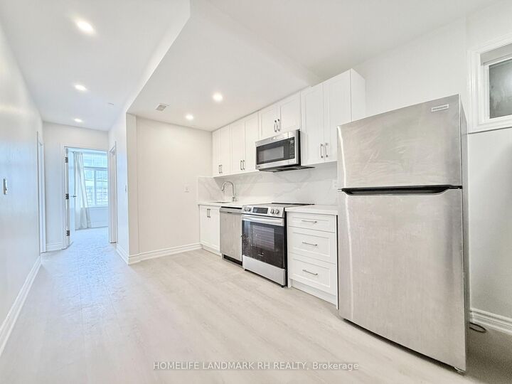 Property Photo:  414 Dundas Street W 201  ON M5T 1G7 
