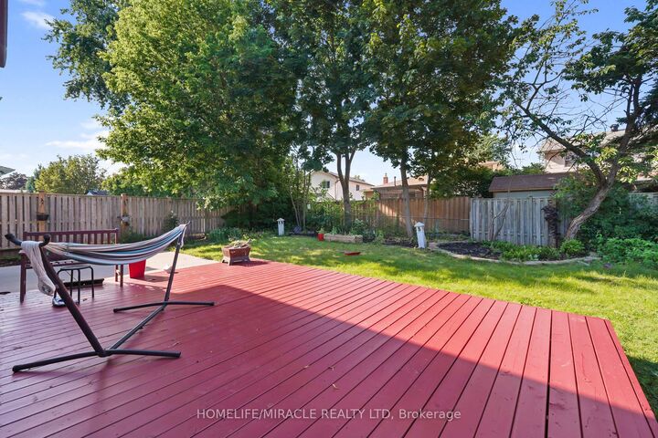 Property Photo: 70 Cockburn Drive ON M1C 2T2