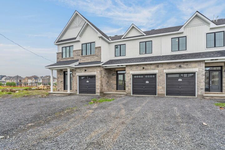 Photo de la propriété: 740 Tadpole Crescent ON K2J 7N1